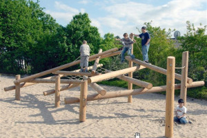 timberplay-example-3.jpg - Revivify Manor Park! Our New Playground