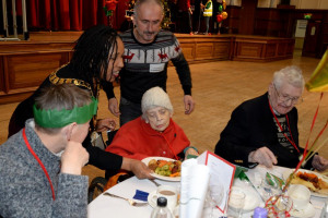 xmasday-pic-5.jpg - Christmas Day Lunch For Older People