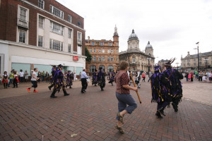 day-of-dance-hull-2015-1007-audience-joining-in.jpg - Hull Day of Traditional Dance