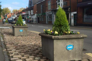 alcester-road-flowers.jpg - Studley on the Map