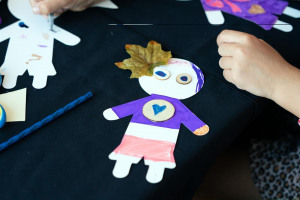 crafts.jpg - Packs of Joy helping vulnerable families