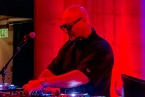 huey-morgan-create-2019-5.jpg - Little Wonder-Ashford LiveMusic Village 