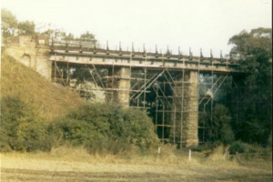 db-viaduct-1970-s-copy.jpg - Baddesley Ensor Mining Memorial Lamp 