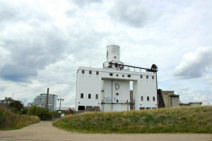 silo-d.jpg - ***86***