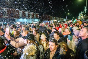 Leyland's Christmas Light Switch On
