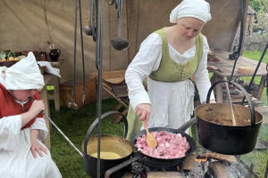 medieval-1.jpg - Earby Medieval Mayhem on 'The Green'