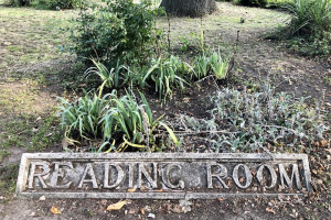 ealing-reading.jpg - Ealing Writing Trail