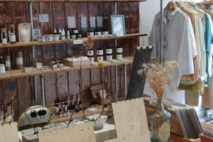 photo-from-ellie-piercy-3.jpg - To sell, show, share sustainable brands.