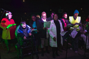bcs-071215-69.jpg - Carols on the Green Bellingham 2016