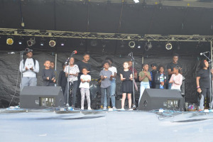 dsc-0448.jpg - Intergenerational Musical Production