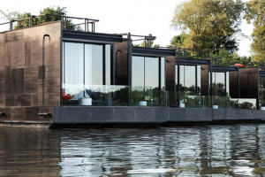 eco-friendly-floating-prefab-homes-1.jpg - Mindfulness in the community