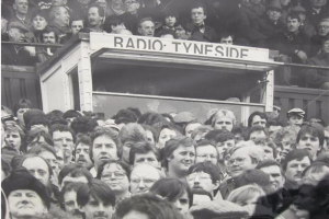 img-0275-2.jpg - Radio Tyneside - FM studio equipment 
