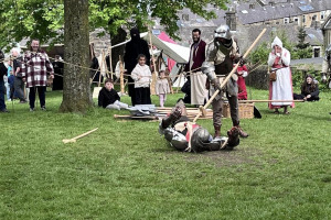 medieval-2.jpg - Earby Medieval Mayhem on 'The Green'
