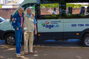 age-uk-40-clients-next-to-minibus-01-07-19-mr-signed-photographer-charlene.jpg - Help buy a new minibus for older people
