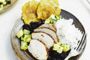 fm-jerk-seasoned-chicken-caribbean-rice-bowls-24-joe-sarah.jpg - Fund Fat Macy's new home