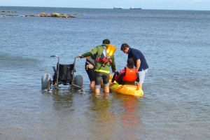 transfer-chair-to-kayak.jpg - BEACH ACCESS FOR ALL 