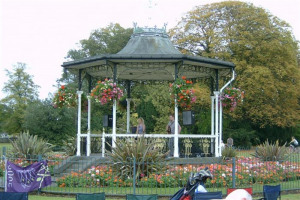 bandstand.jpg - Restoration of Beckenham Bowie bandstand