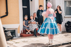 panto-la-belle-alliance-2.jpg - "Pop-up Panto” on Ramsgate High Street