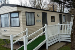 outside-view.jpg - Holiday home for people in Cheshire West