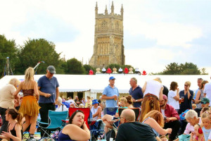 840.jpg - The Phoenix Festival Cirencester 2025