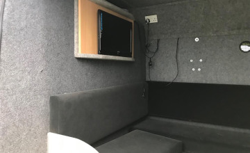 Image 3 of 4
