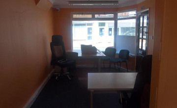 Image 4 of 5