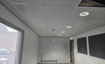 Image 2 of 10