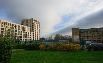 Image 2 of 27
