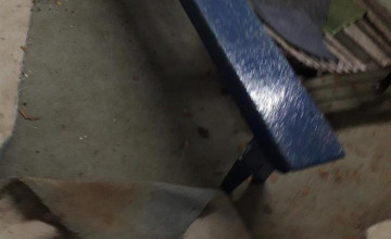 Image 2 of 4