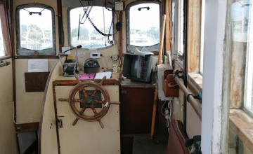 Image 6 of 6