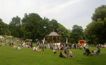 Image 2 of 8