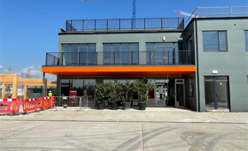 Image 4 of 14