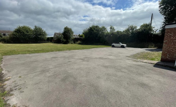 Image 3 of 10