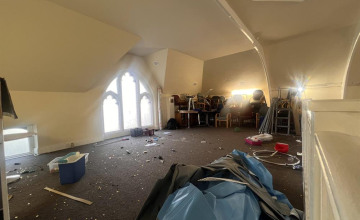 Image 4 of 15