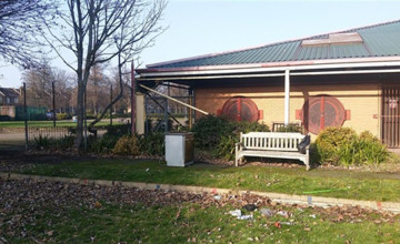Image 4 of 7