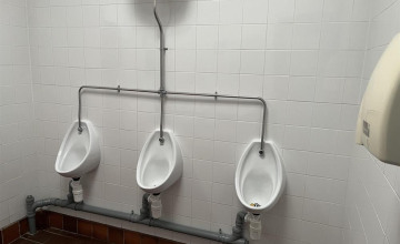 Image 3 of 3