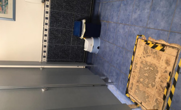 Image 2 of 1