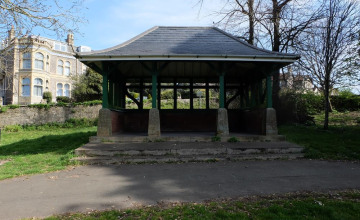 Image 3 of 6