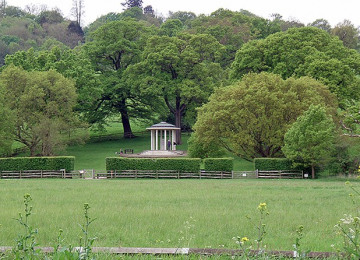 Runnymede_943627_f3f4c462.jpg