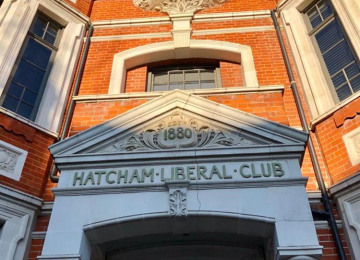 hatcham-liberal-club-entrance.jpeg