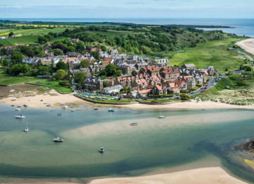 alnmouth-alamy-purchased-sept-2018-2015-cropped-0-x-580.jpg