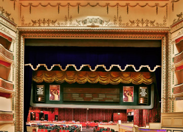 proscenium-arch-p-1000172.jpg