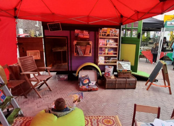 boy-reading-on-beanbag.jpg