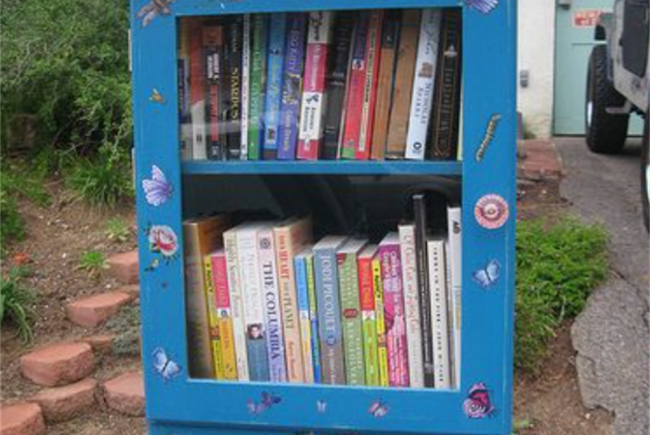 Mini pop-up library for Dundalk