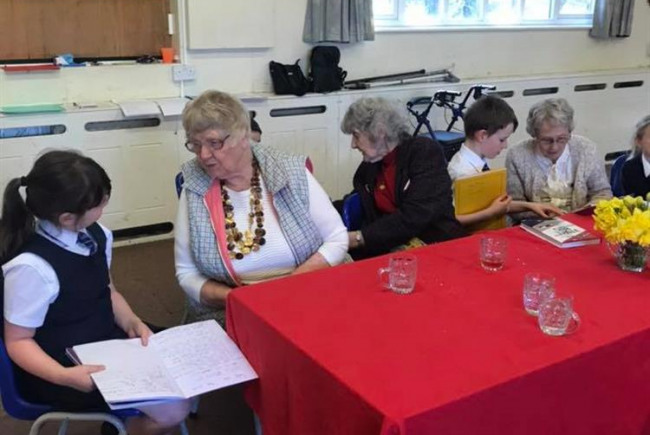 Intergenerational lunch and fun club