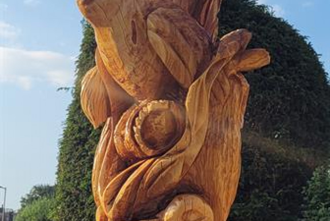 Tree Sculpture at Temple Newsam Park 