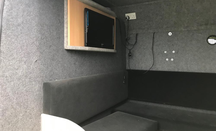 Image 3 of 4
