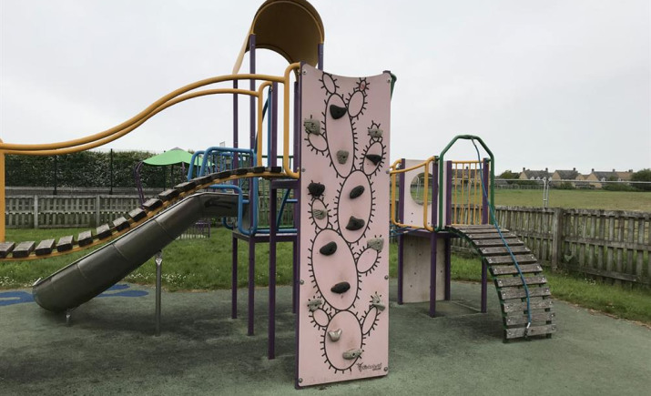 Image 2 of 4