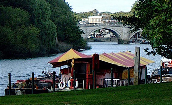 Image 2 of 7