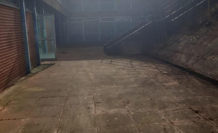 Image 7 of 7